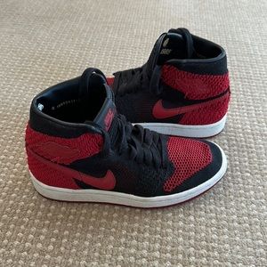 Like New Air Jordan 1 Retro High OG Flyknit